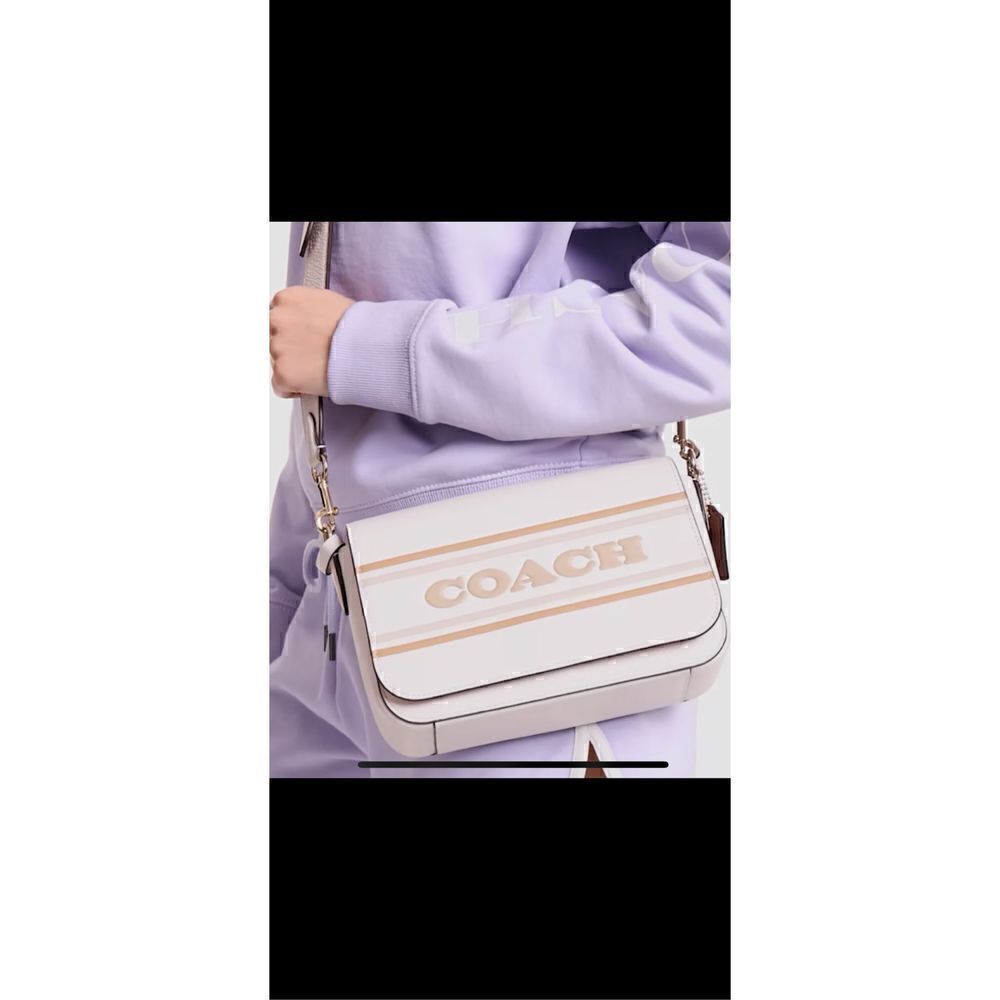 🔥🔥COACH Logan messenger with large Coach stripe